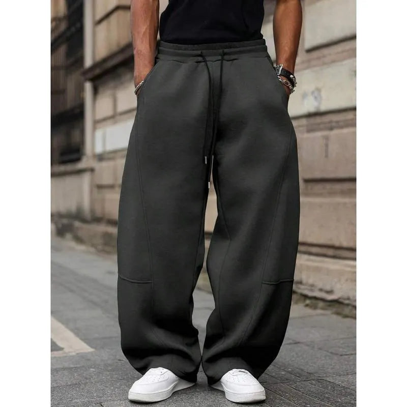 Men's straight high waist casual pants in cropped length with elastic waistband