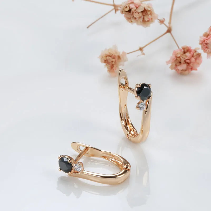 Gold geometric black agate drop earrings with retro design and ear clip fastening