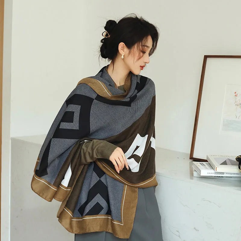 Polyester women's printed shawl scarf with vintage patterns measuring 180 x 90 cm