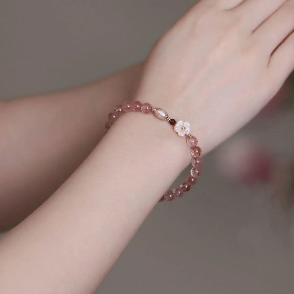 Strawberry quartz crystal flower bracelet casual jewellery accessory for women