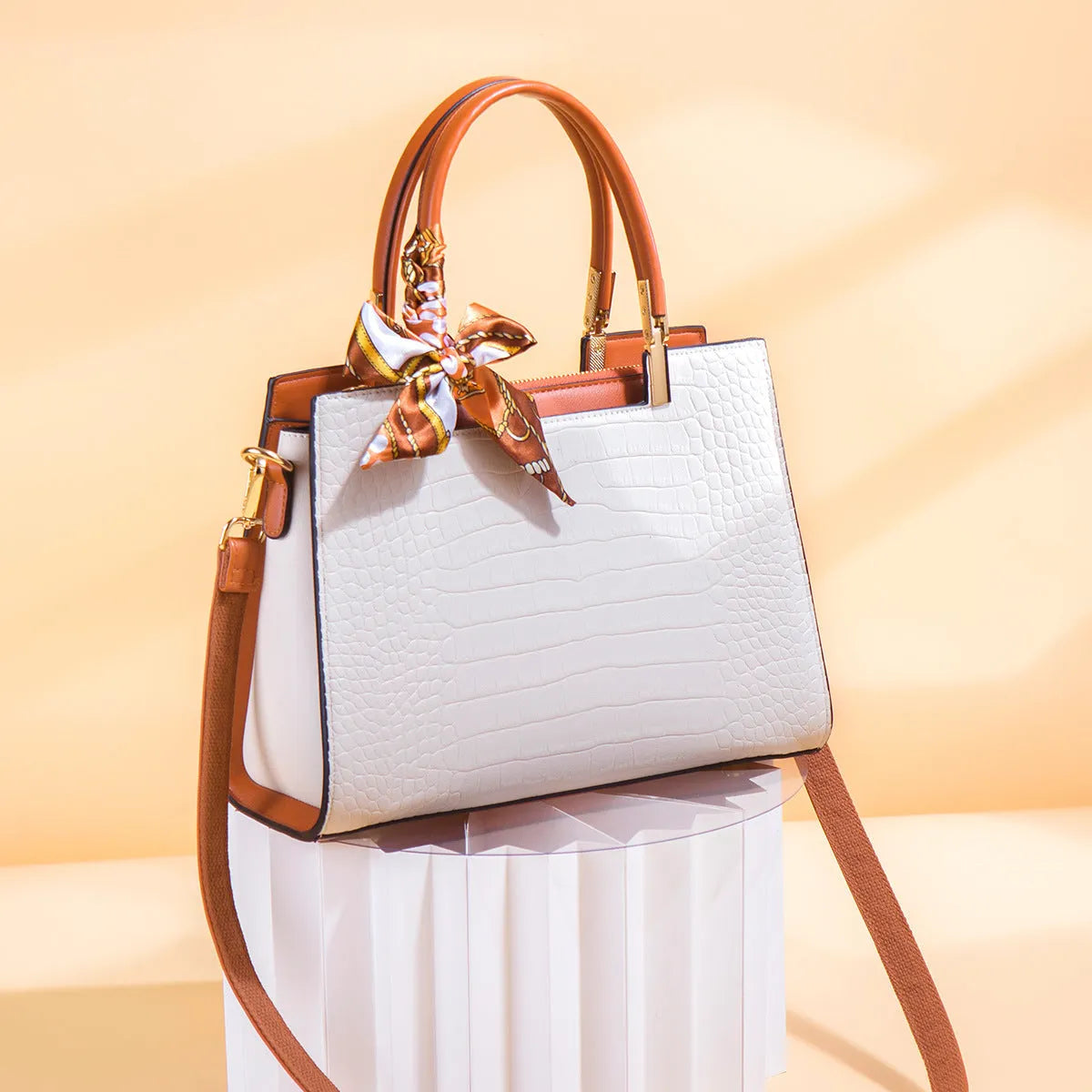 Milk white women's large-capacity shoulder handbag with horizontal square shape and multiple internal compartments
