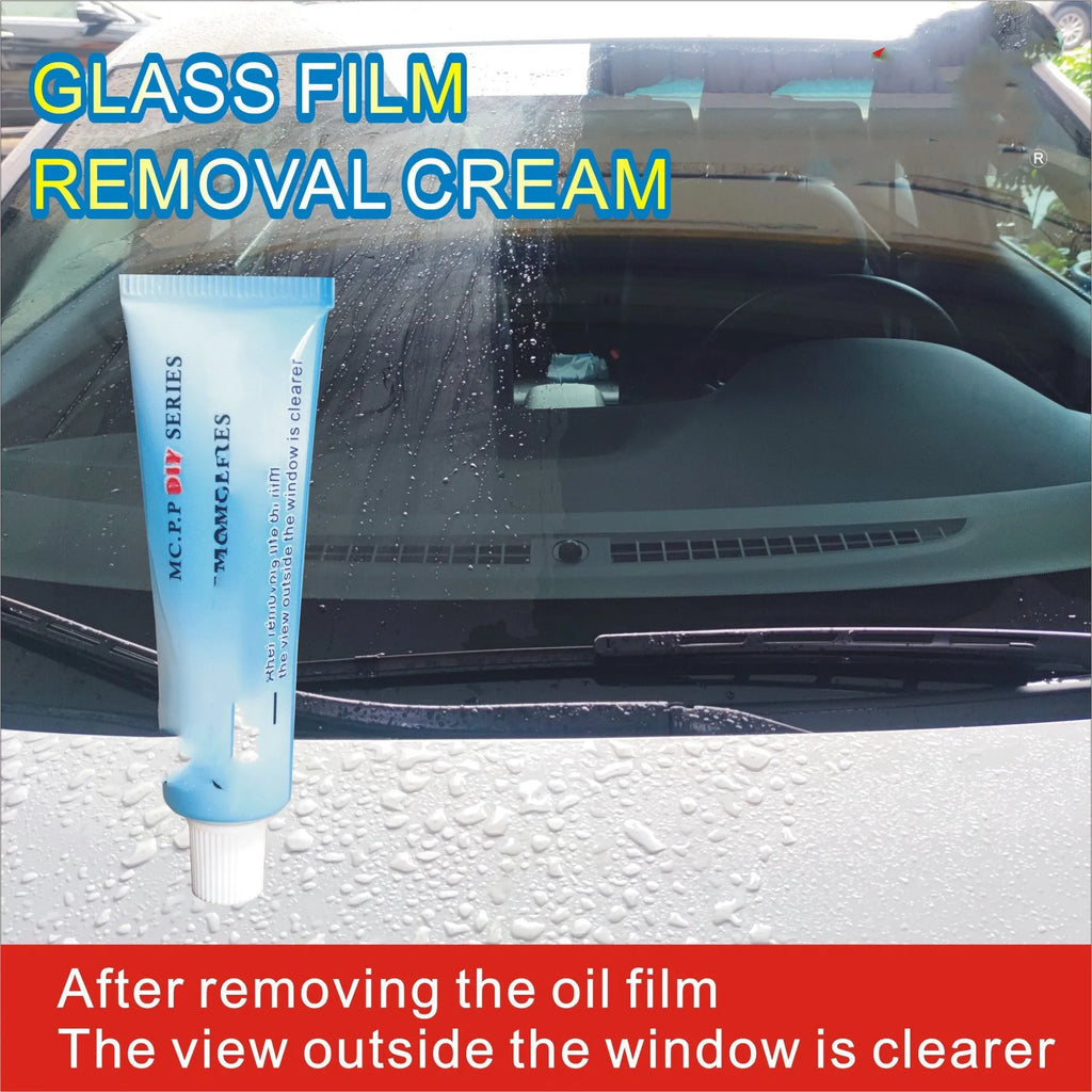 White packaged automotive glass rainproof agent with 15ml capacity for car windscreen treatment