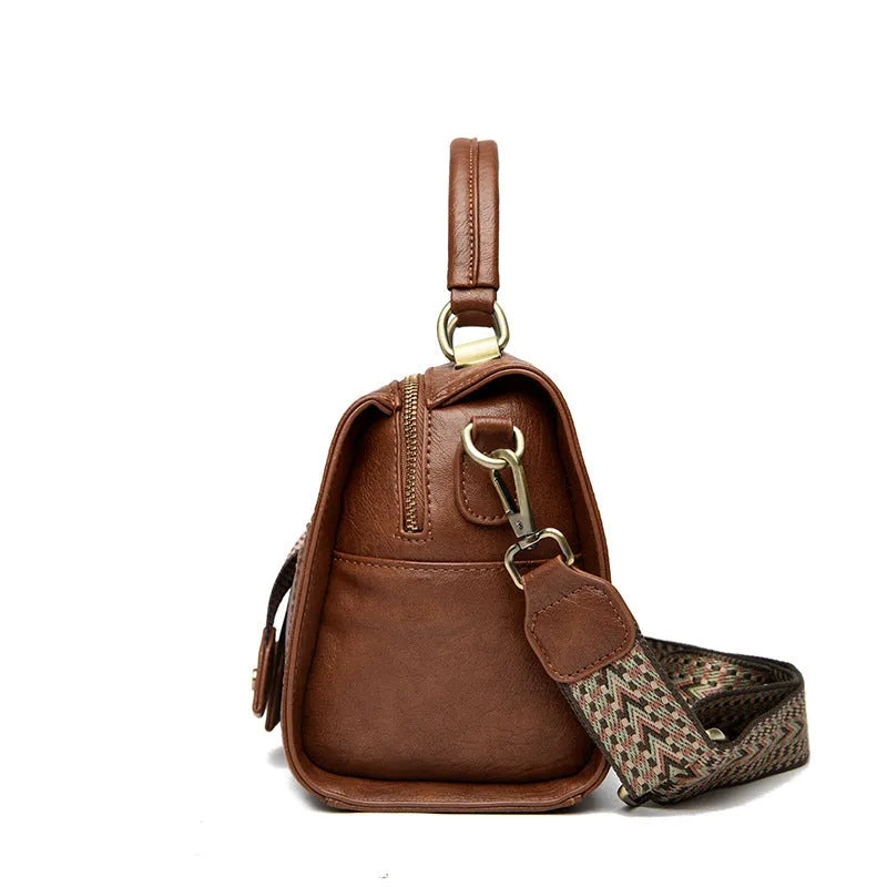 Women's one-shoulder crossbody bag in soft PU leather with retro style, horizontal square shape