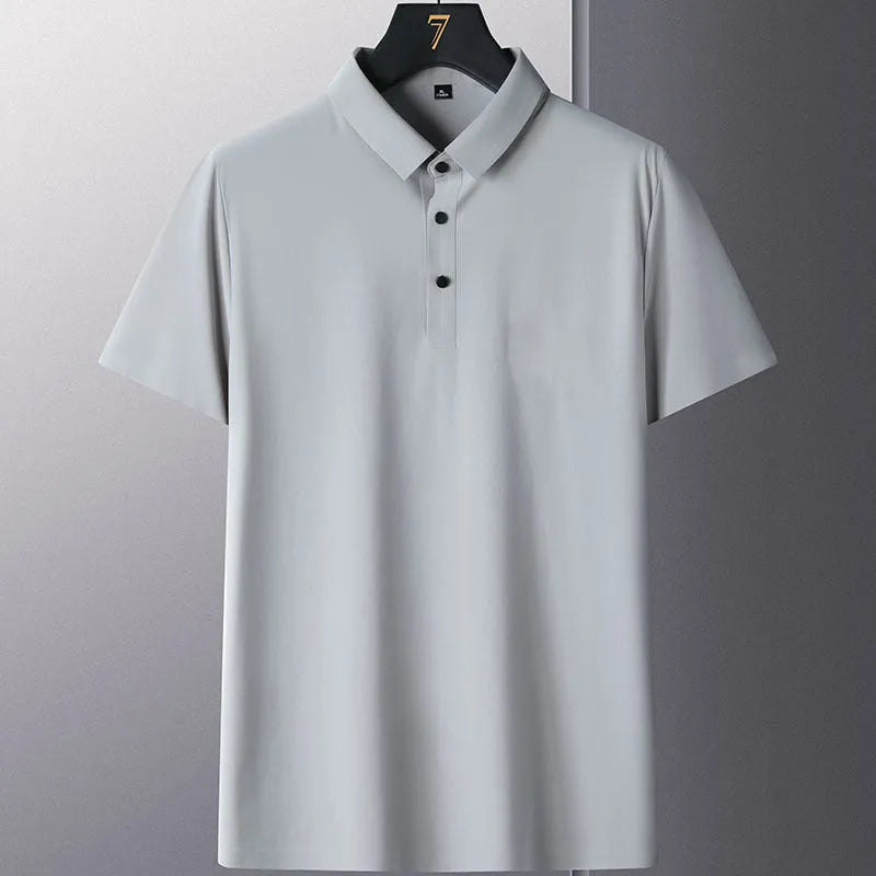 Man wearing a solid colour short sleeve non-iron business casual shirt