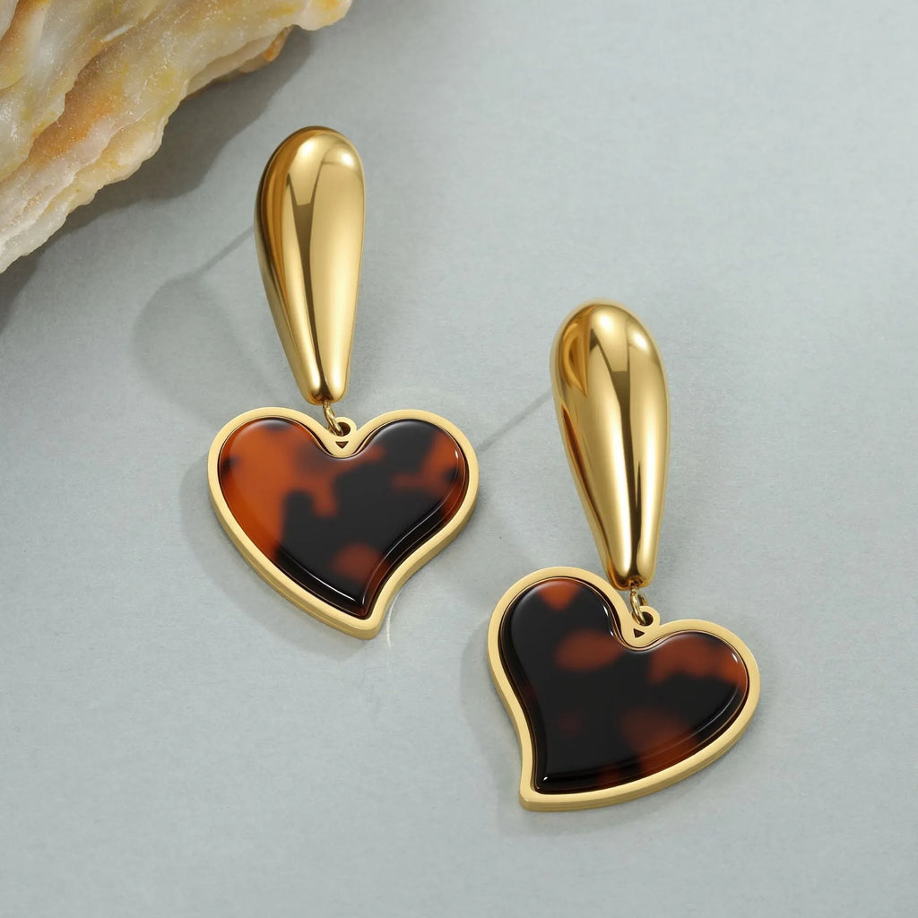 Gold-plated women's earrings with tortoiseshell resin hawksbill colour in heart and floral geometric designs