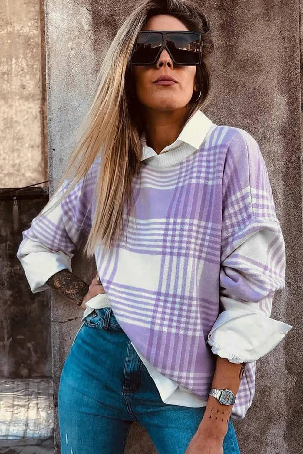 Lilac plaid print loose fit ladies jumper with V-neck and ribbed trim on collar and cuffs