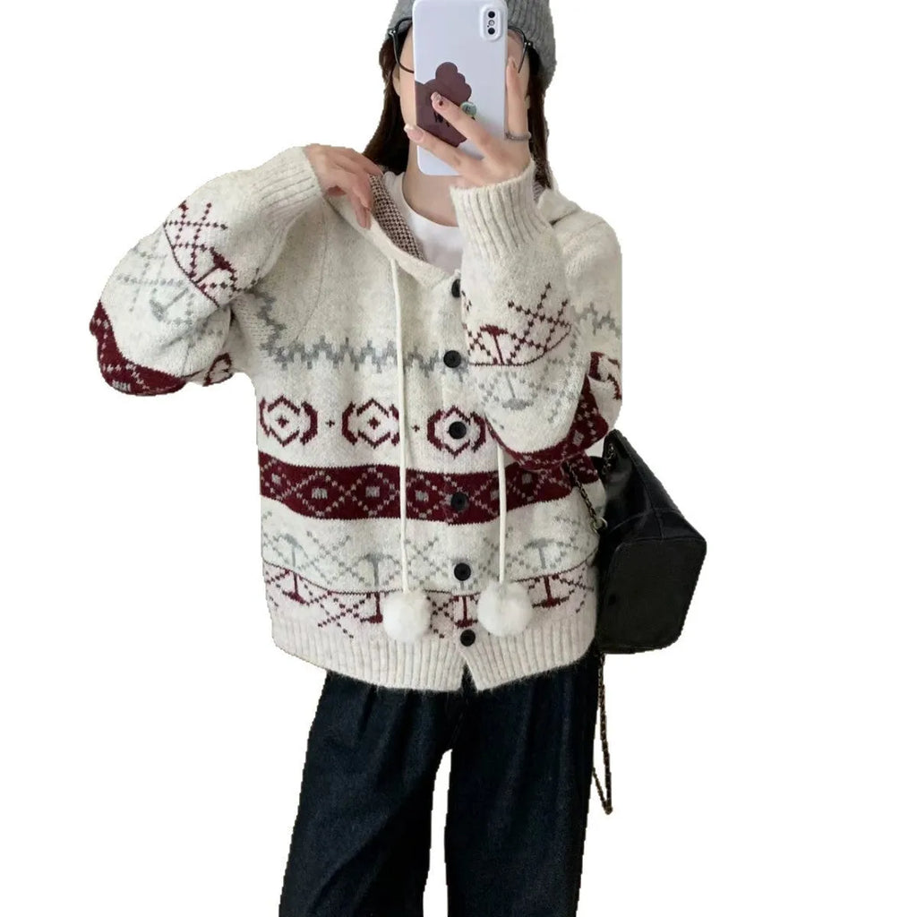 Plus size geometric pattern brocade sweater coat in acrylic fibre, loose fit with long sleeves