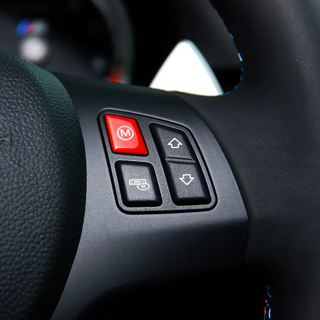 BMW steering wheel M1 M2 button accessories in red and blue colours with installation keys