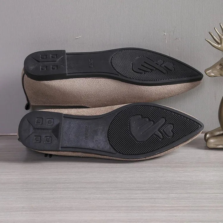 Women's beige leopard print pointed toe pumps in plus sizes 36-43 with artificial PU upper and rubber sole.