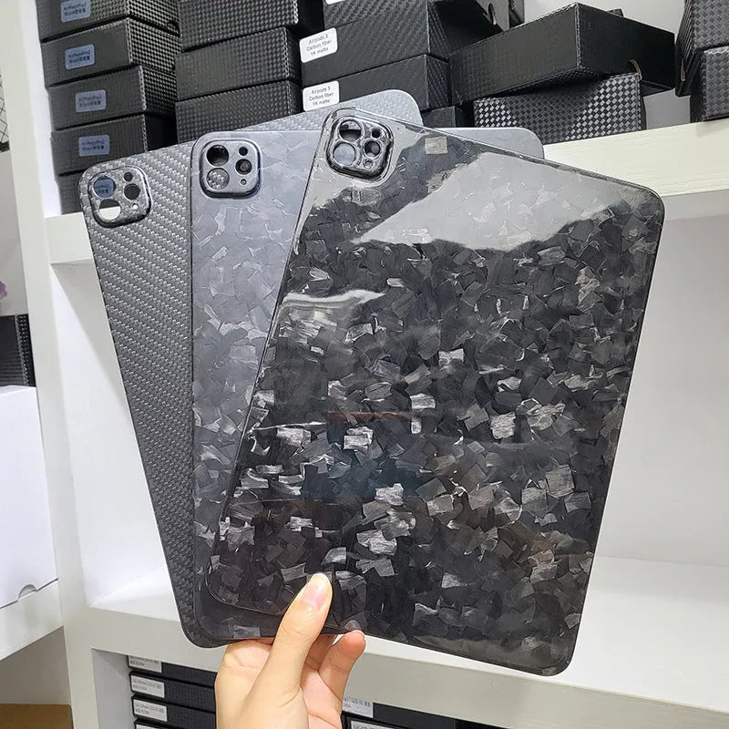 Real carbon fibre hard protective cover for Apple iPad Pro 11 tablet in matte or forged finish.