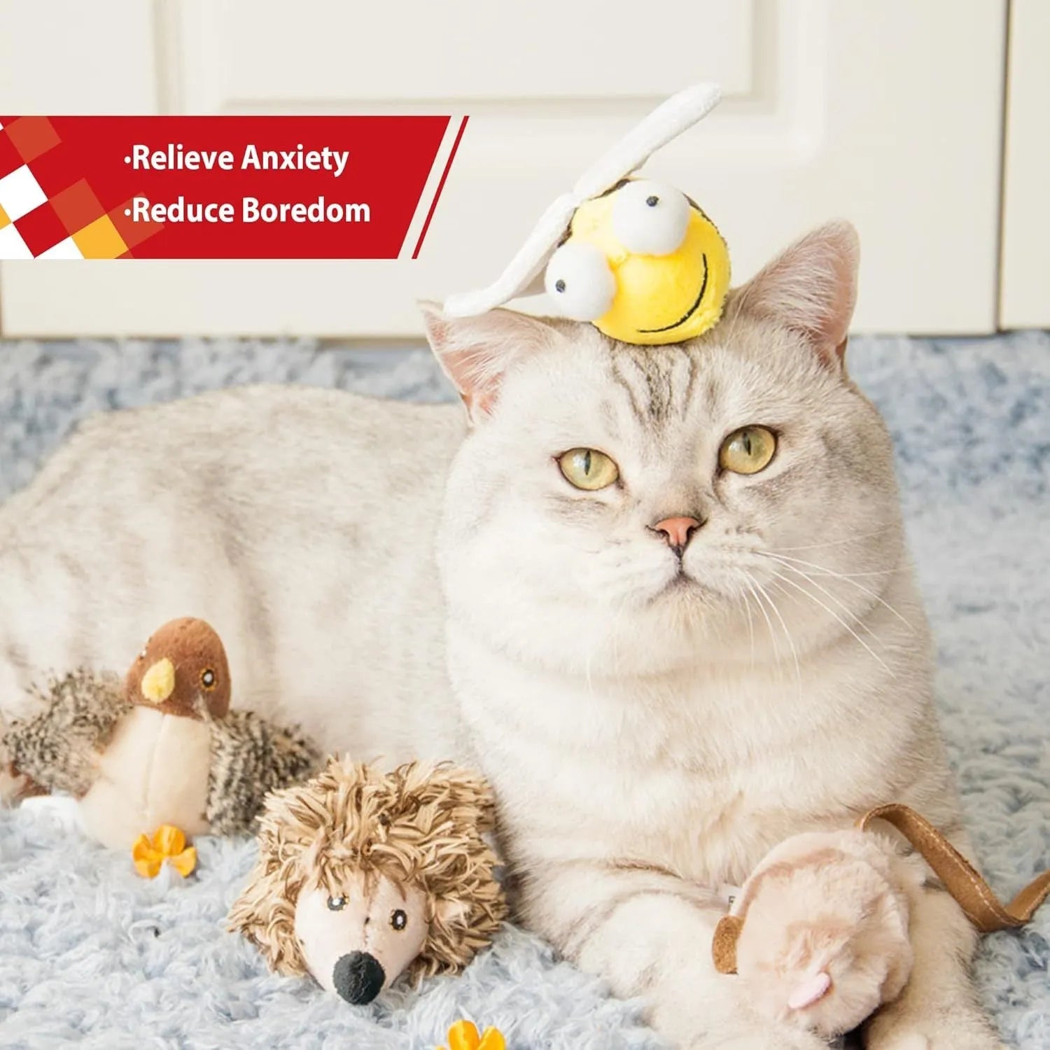 Yellow flannelette bee-shaped electronic cat toy with motion-activated squeak function
