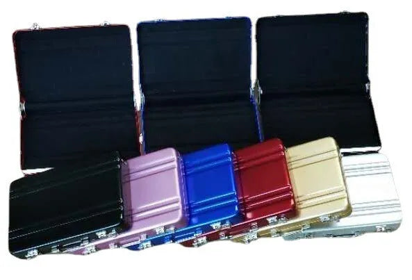 Aluminium alloy metal card holder in red, blue, black, silver, pink or gold colour measuring 100x65x16mm