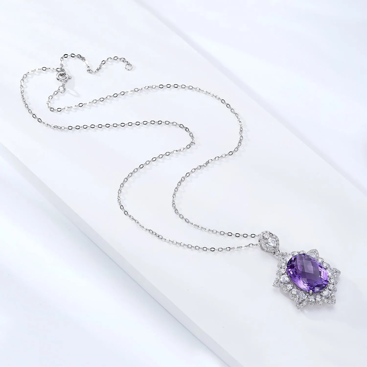 Natural amethyst necklace in 925 silver with geometric pendant and adjustable chain