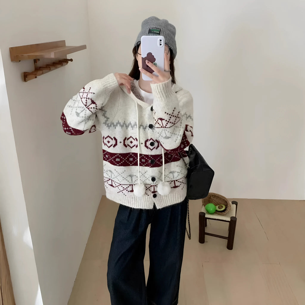 Plus size geometric pattern brocade sweater coat in acrylic fibre, loose fit with long sleeves
