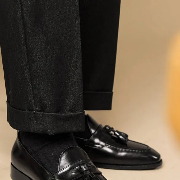 Genuine leather tassel loafers in British style with polished uppers and rubber soles
