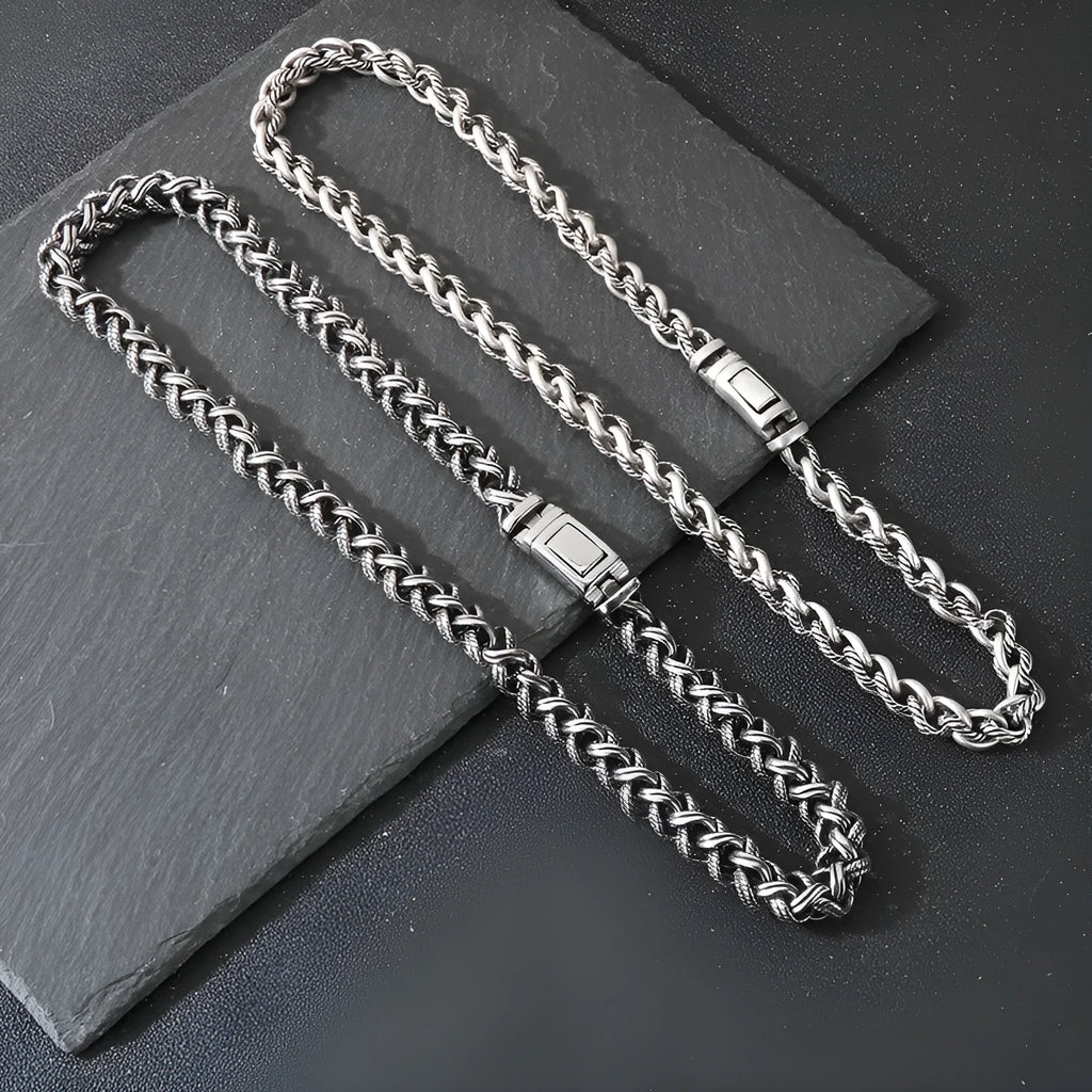 Men's titanium steel keel chain necklace with geometric twist and hemp flowers chain in antique silver.