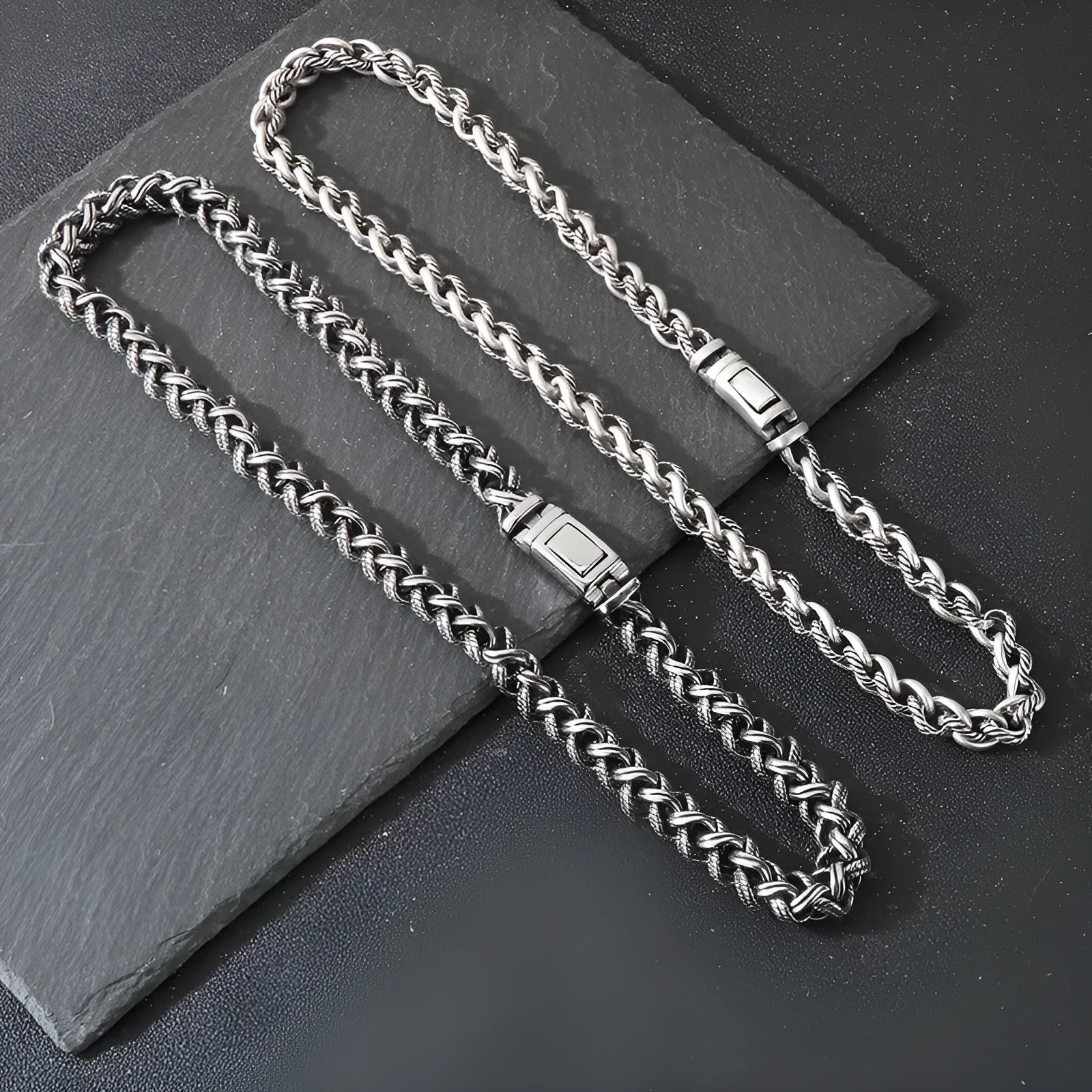 Men's titanium steel keel chain necklace with geometric twist and hemp flowers chain in antique silver.