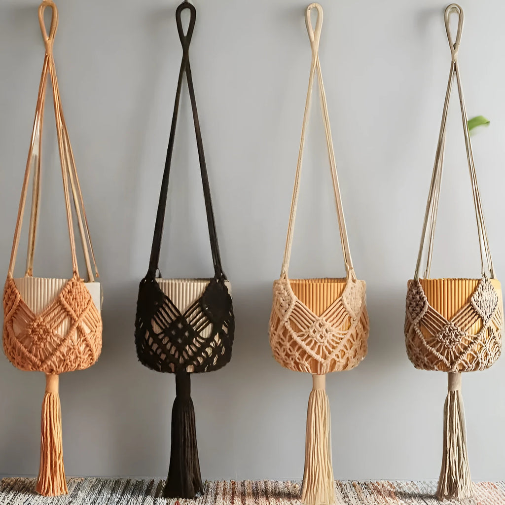 Hand-woven polyester cotton flower pot in minimalist net pocket design
