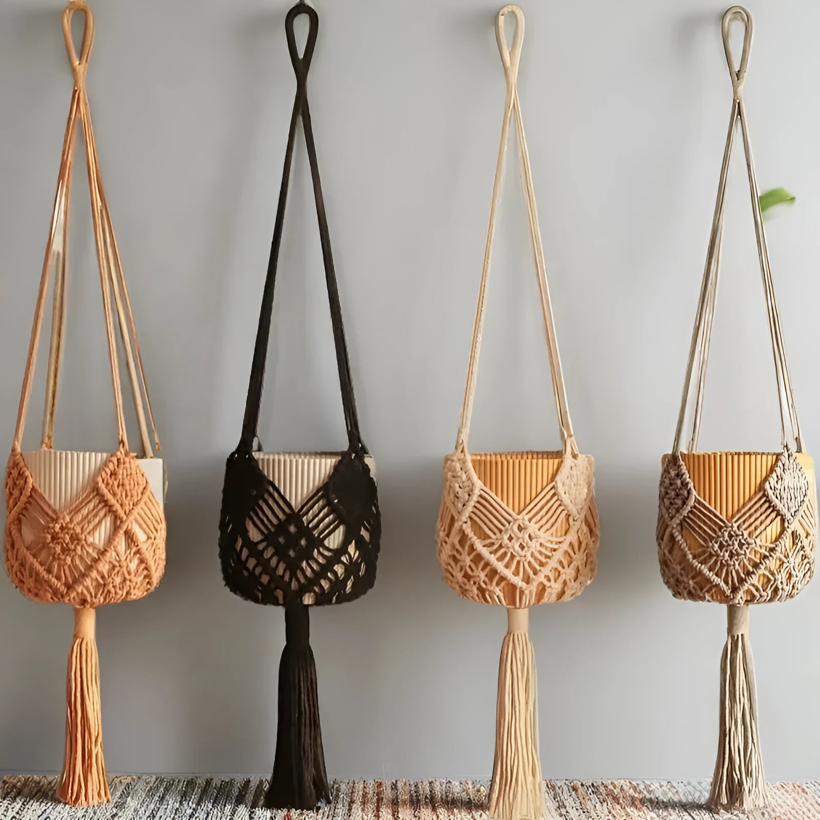 Hand-woven polyester cotton flower pot in minimalist net pocket design