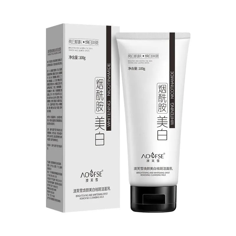 100ml bottle of white whitening and freckle removing facial cleanser for pore cleansing.
