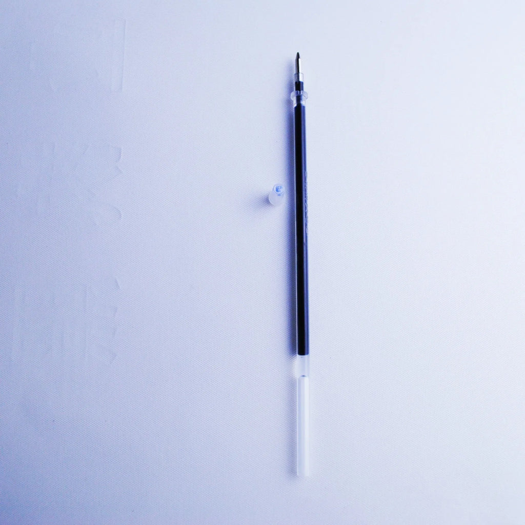Automatic fading ink pen set with 0.5mm tip, blue refills and pen holder
