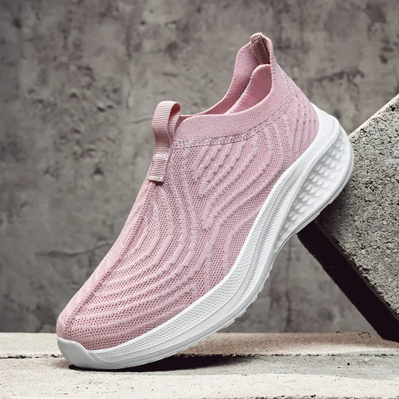 Casual lightweight soft sole slip-on loafers for couples in solid colour, Flyknit upper, low heel