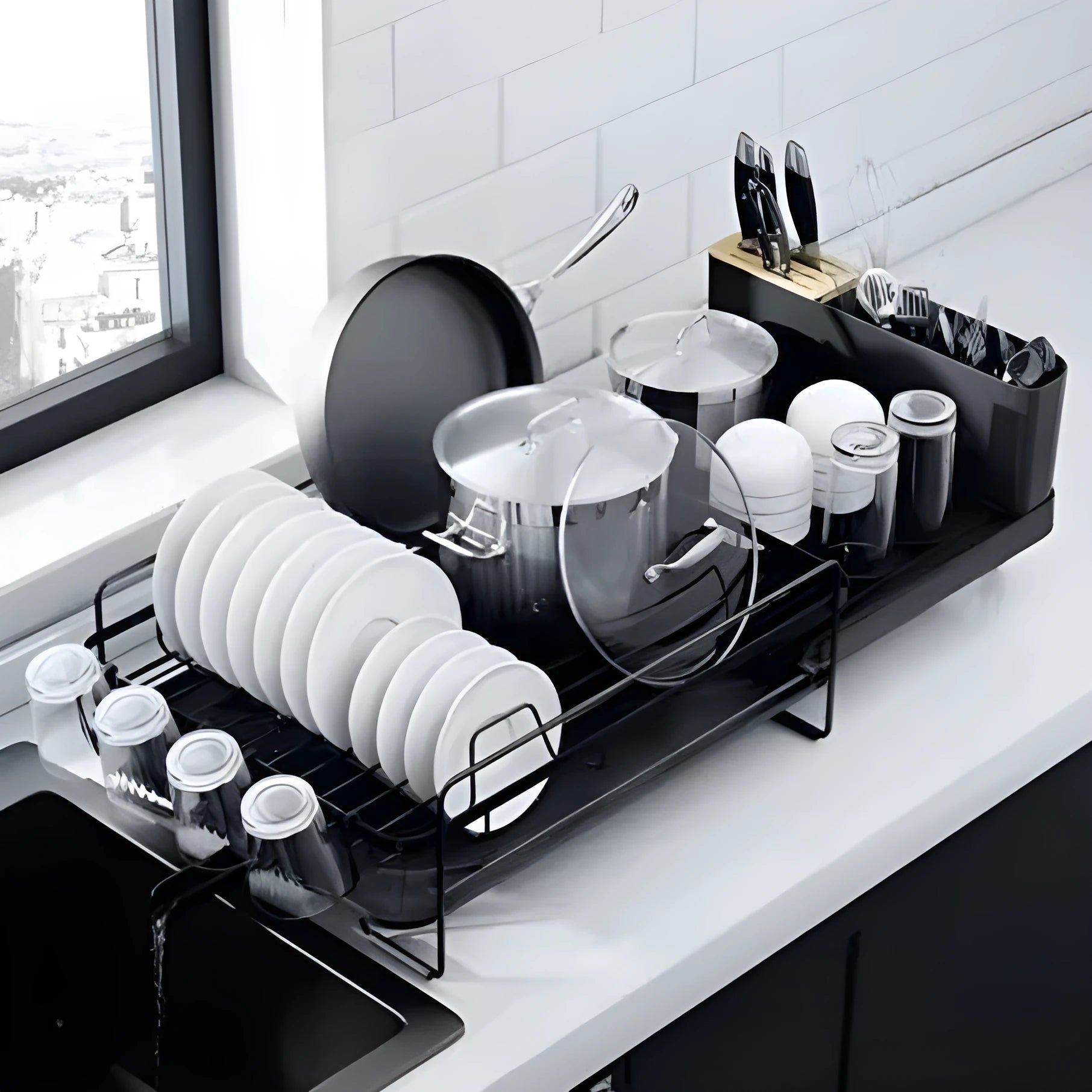 Retractable folding kitchen dish rack for cutlery and cup drainage made from carbon steel