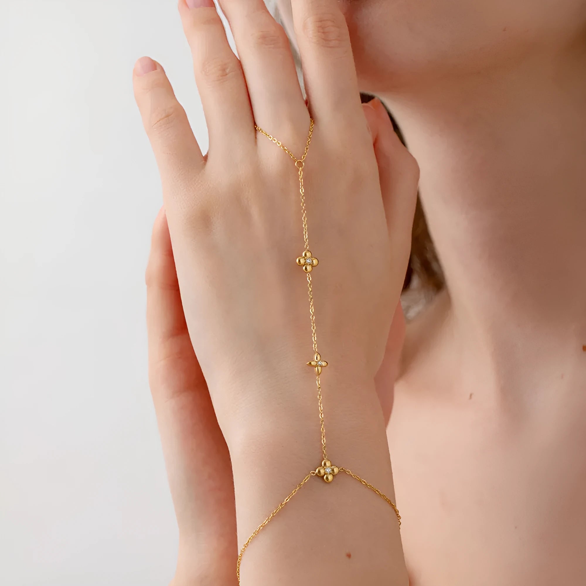 Women's flower eight pointed stars bracelet in gold colour stainless steel geometric jewellery