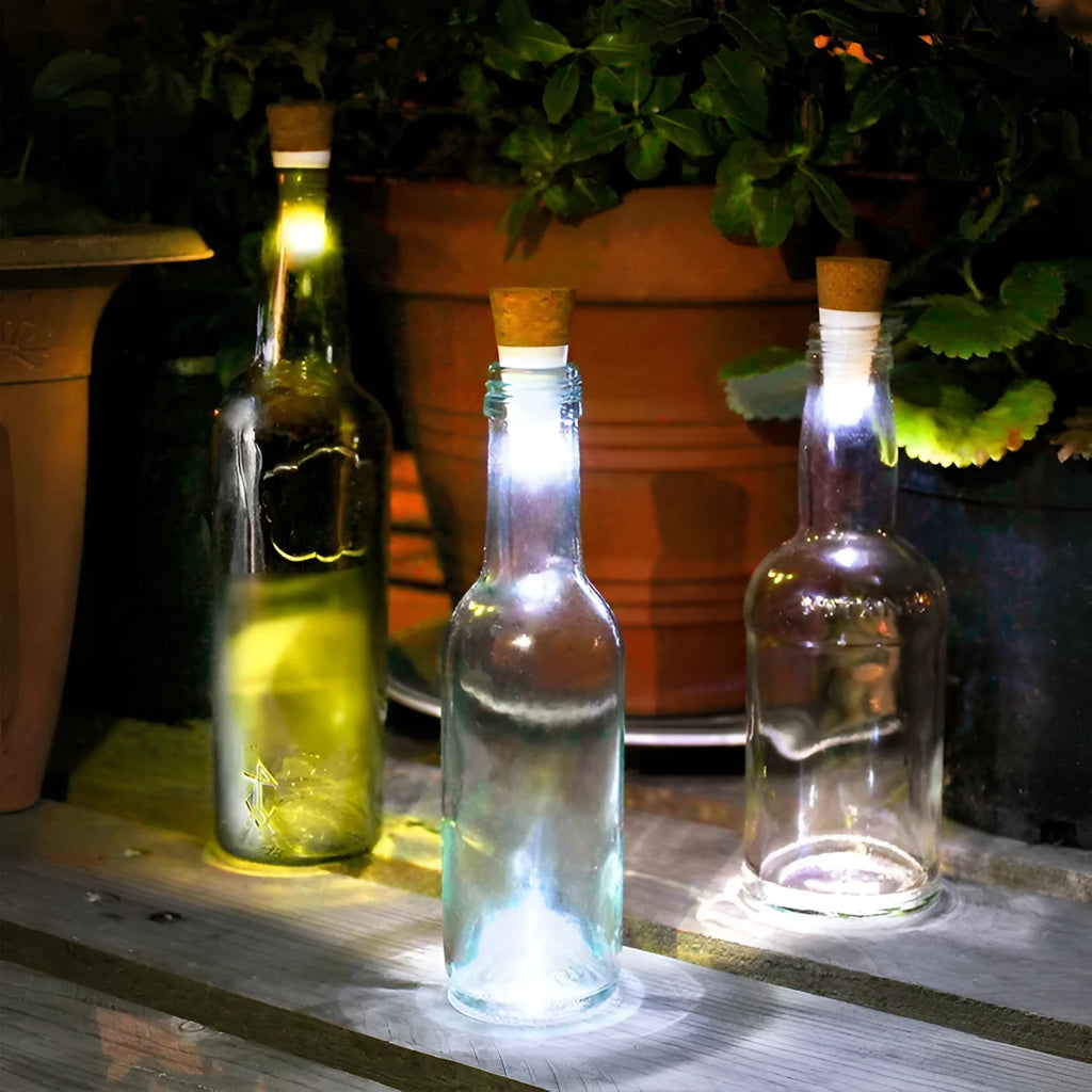 White LED rechargeable bottle cap light with plastic shell, 30mm diameter