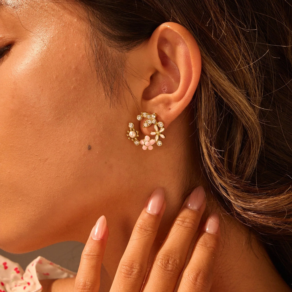 Flower stud earrings with petal design in stainless steel and 18K electroplated colour finish