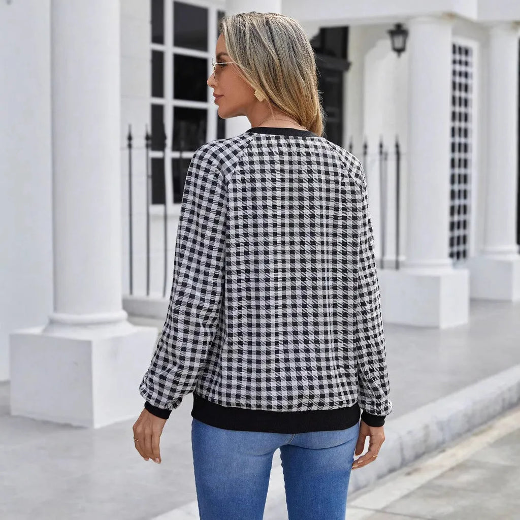 Black Japanese sweet plaid stripe pullover sweater with long sleeves and printing accents