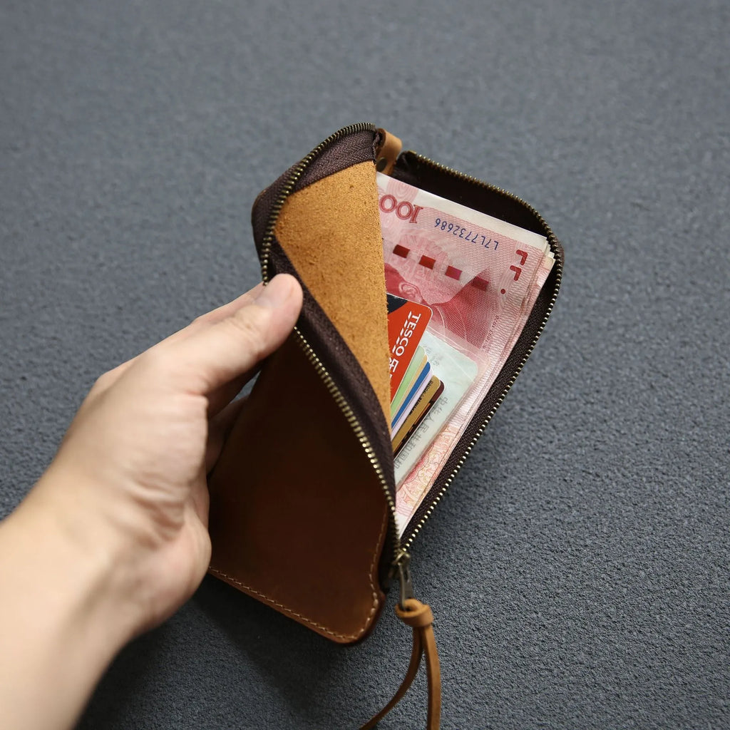 Genuine leather zipper wallet in dark brown Crazy Horse finish, top layer cowhide lining, 18 cm length