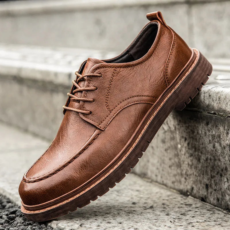 Men's black and brown casual leather shoes with round toe and flat rubber sole