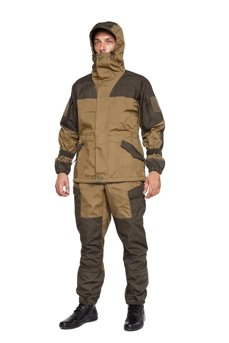 Men's tactical mountain battle suit in cotton blend fabric, featuring a jacket and trousers.