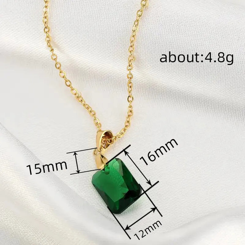 Copper geometric rectangular pendant necklace with quadrilateral design in XL1006 green colour on O-ring chain