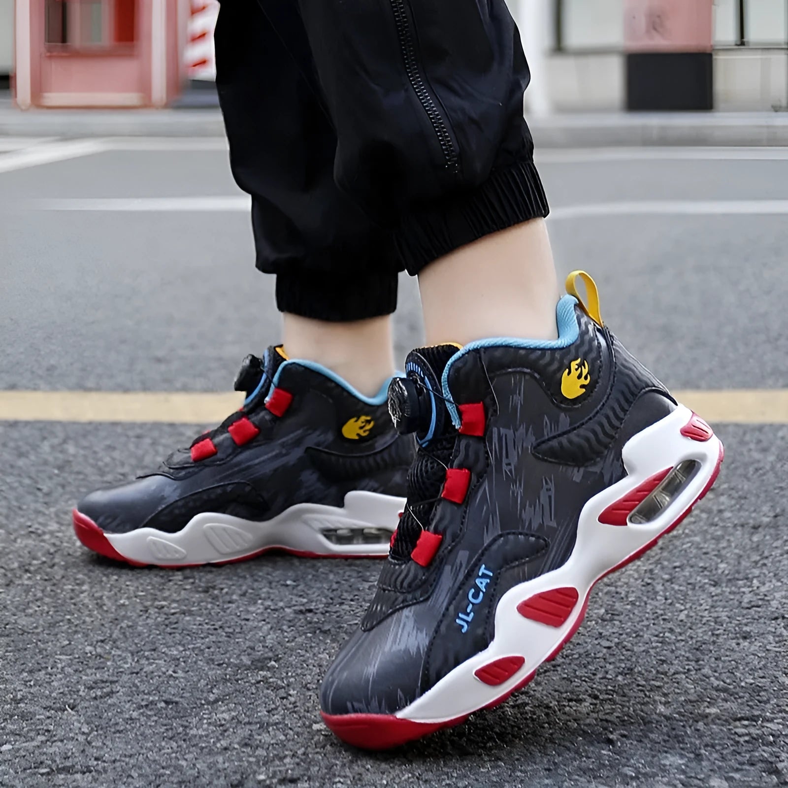 Children's rotating button running shoes in synthetic leather with waterproof design