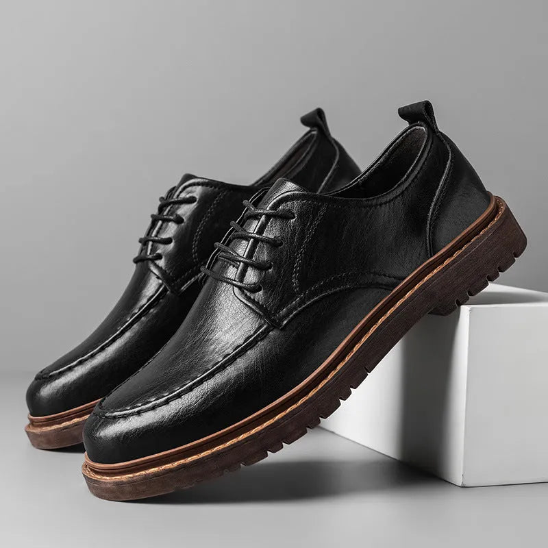 Men's black and brown casual leather shoes with round toe and flat rubber sole