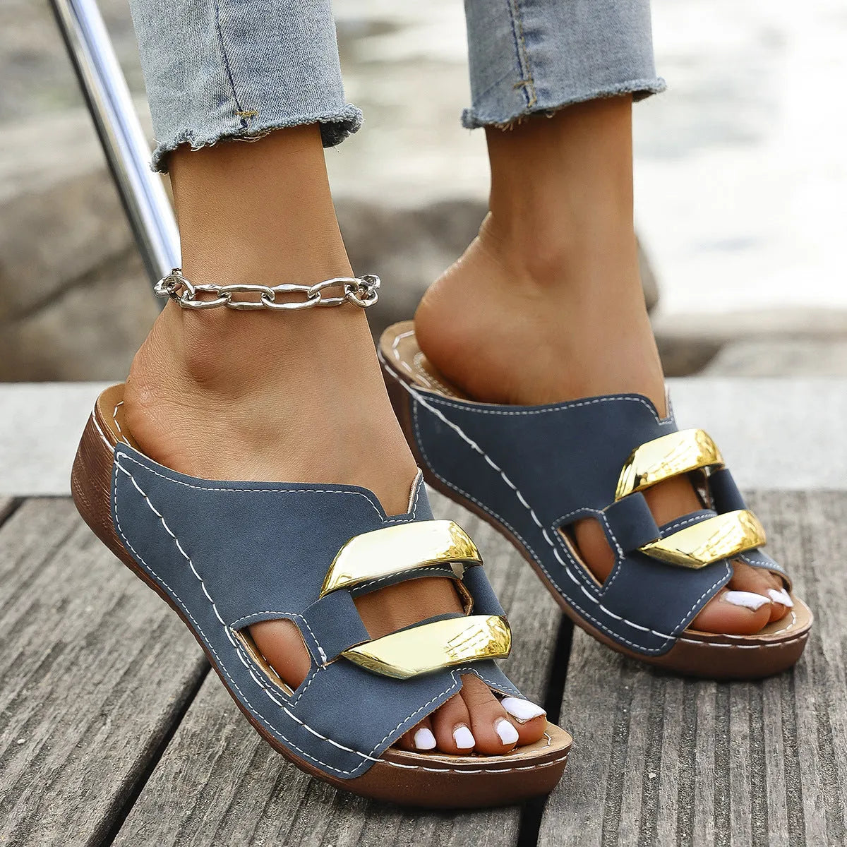 Roman style platform sandals in four colours with artificial PU upper and rubber sole