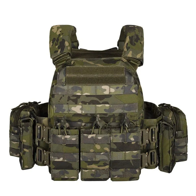 Camouflage tactical vest in polyester fabric for outdoor training wear
