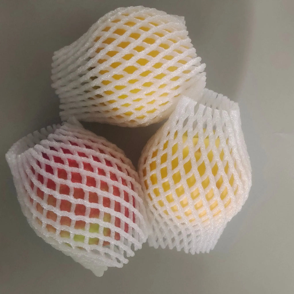 White foam fruit net protective cover with hybrid construction for shockproof fruit safeguarding