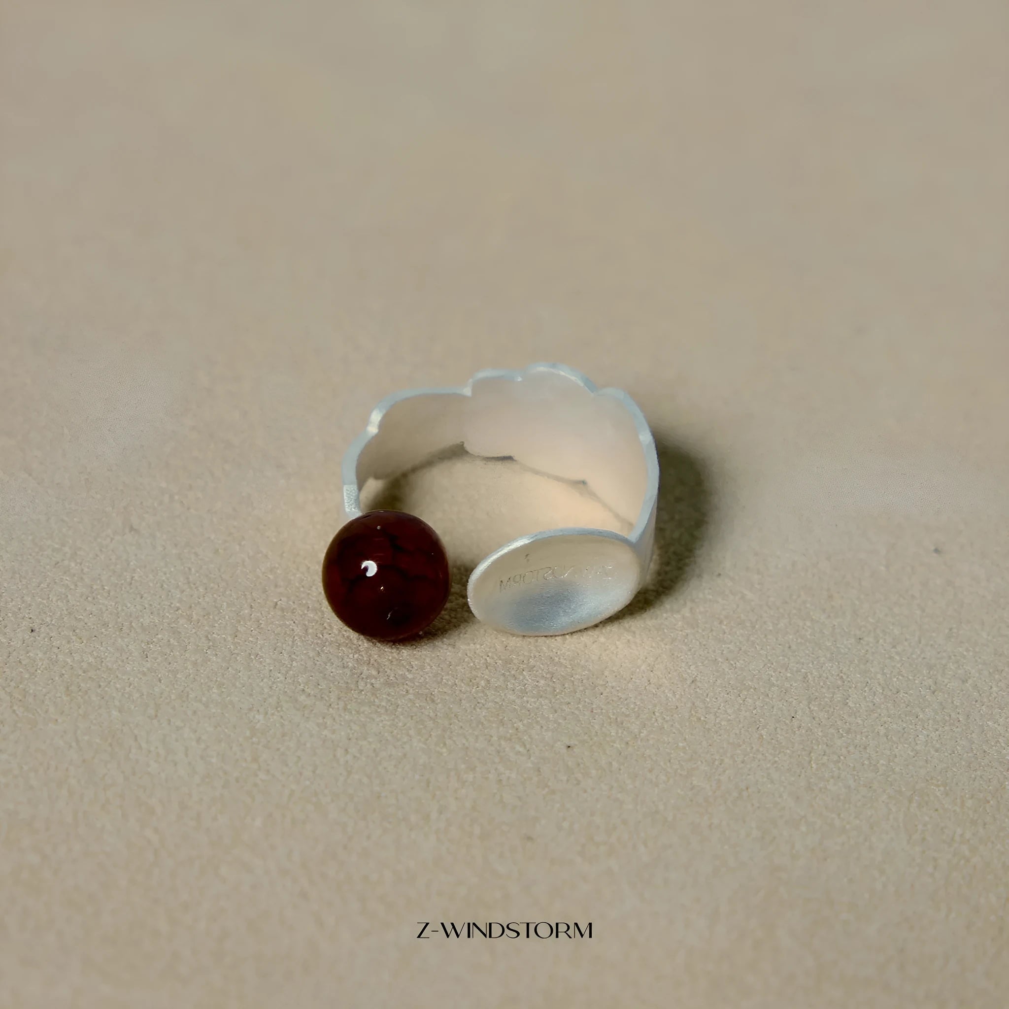 Small round spoon stewed pork shaped electroplated alloy ring and bracelet set with diamond charms