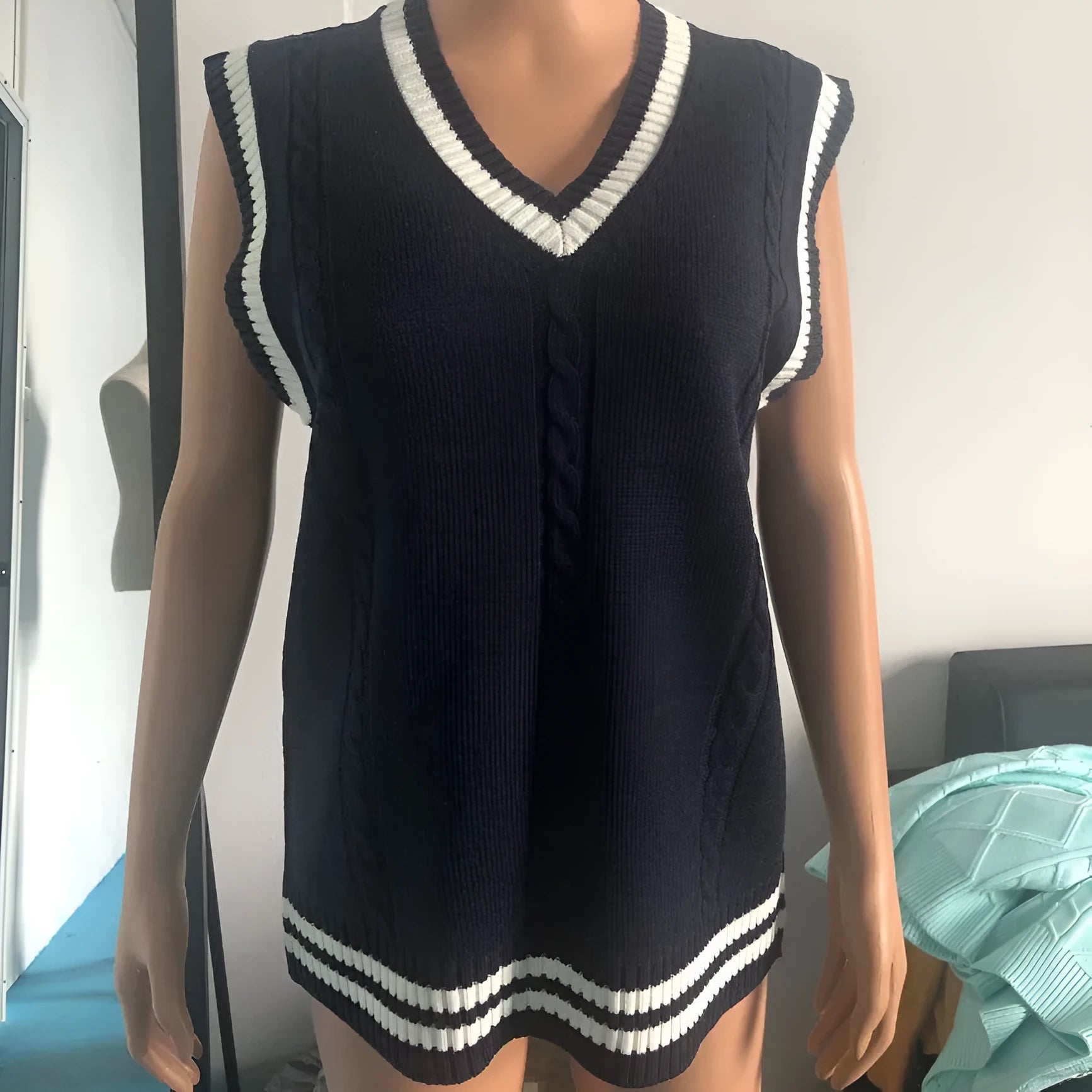 Women's slim fit V-neck waistcoat sweater with striped stitching in acrylic knit