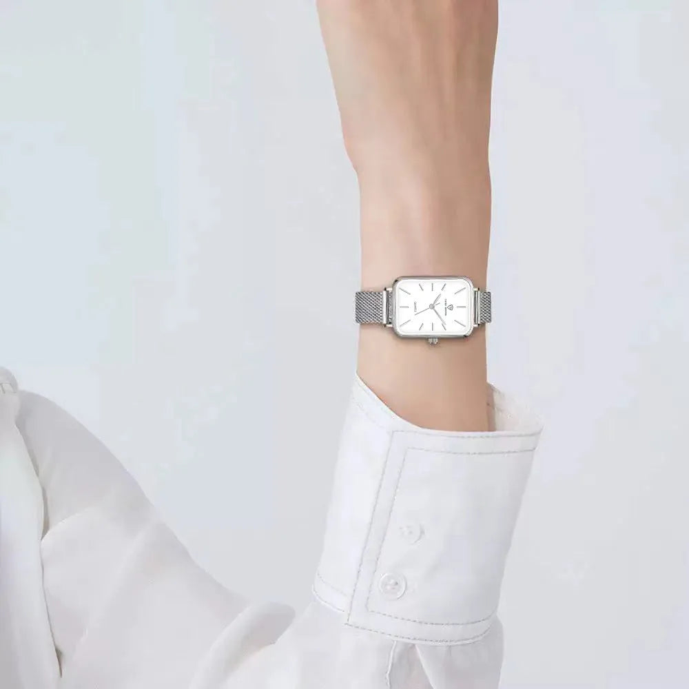 Women's waterproof quartz watch with alloy case and woven steel bracelet in rose gold or silver colour
