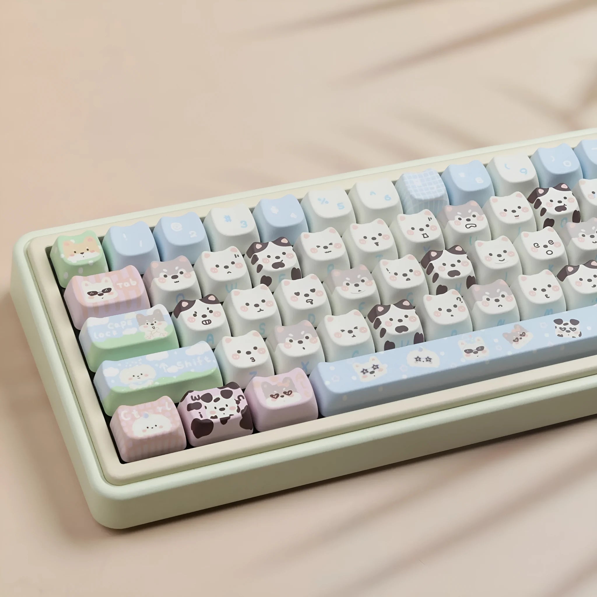 PBT dye-sublimation printed keycap set with colourful animal designs for mechanical keyboard customisation