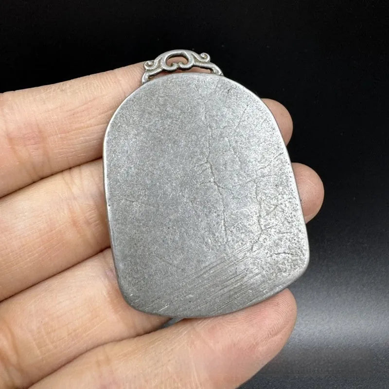 Iron metal pendant ornament with Chinese style geometric design