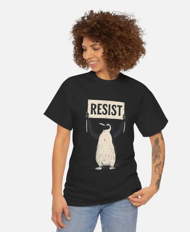 Straight-cut loose fit cotton summer T-shirt in black, short sleeves round neck