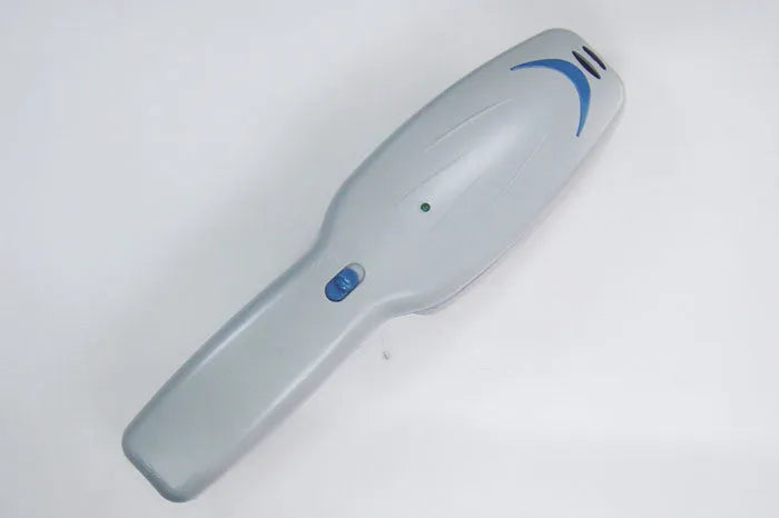 Negative ion pet comb with removable brush head and ozone cleaning function.