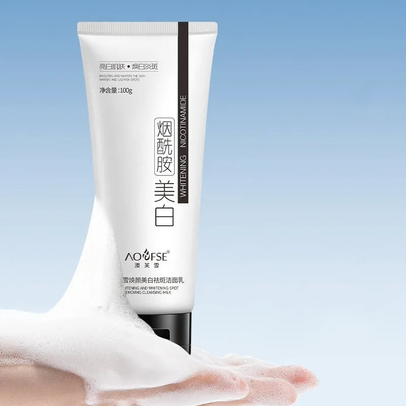 100ml bottle of white whitening and freckle removing facial cleanser for pore cleansing.