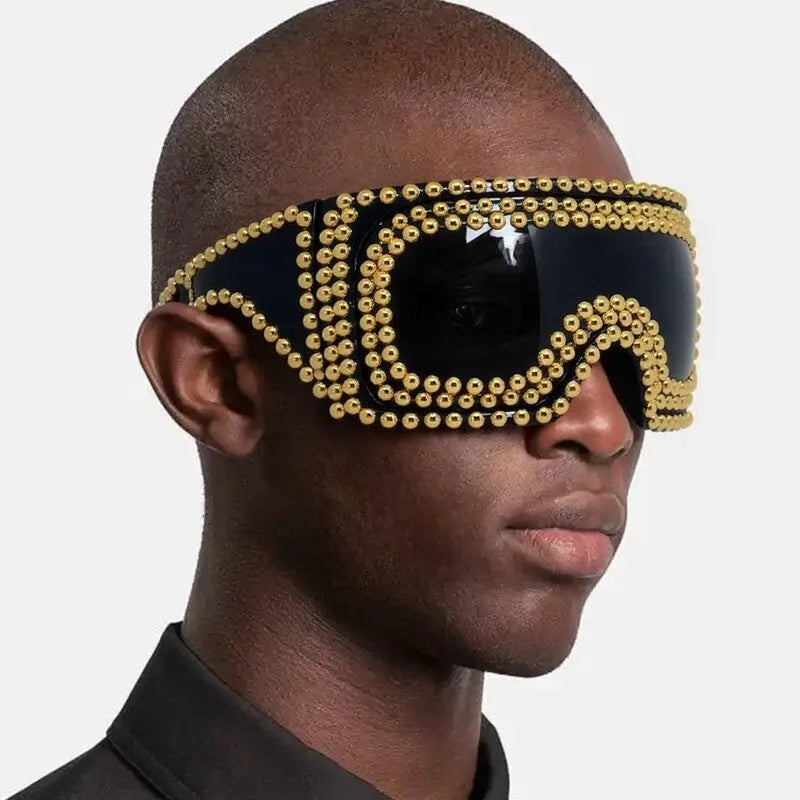Men's punk sunglasses with large rim and square rivet details in silver or gold colour