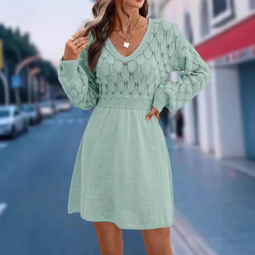 Artistic retro v-neck dress with long sleeves and ethnic patterning in acrylic fabric